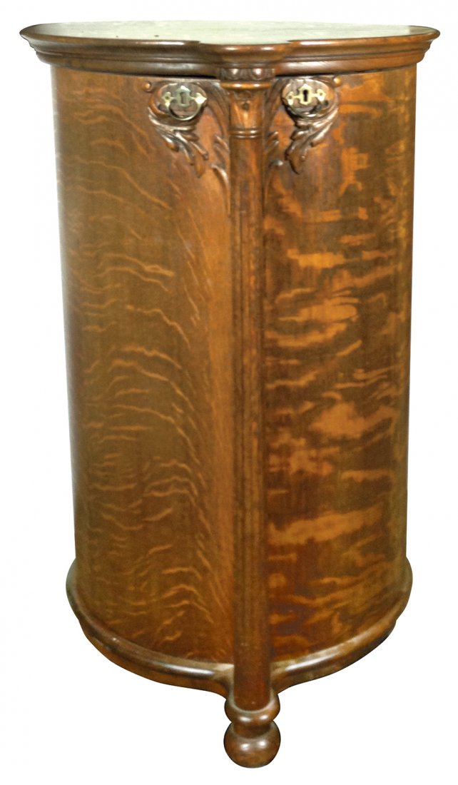 Record cabinet for cylinder records, cylindrical shaped (1 of 1)