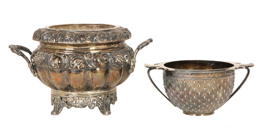 A LOT OF TWO SILVER ITEMS (1 of 1)