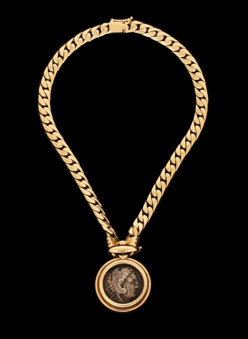 AN 18K GOLD PRNDANT (1 of 1)