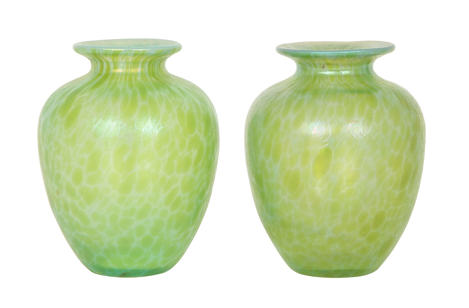 PAIR OF IRIDESCENT GLASS VASES: "Creta Papillon'', probably Loetz, Height: 10 cm.