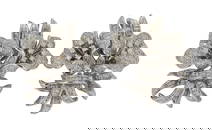 A PAIR OF 18K WHITE GOLD EARRINGS