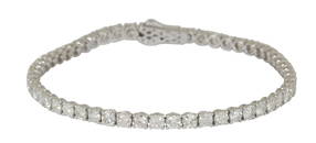 A 14K WHITE GOLD TENNIS BRACELET
