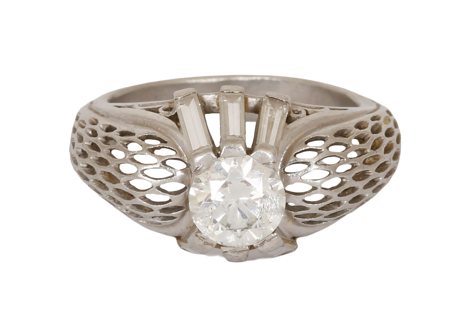 PLATINUM ART-DECO RING (1 of 3)