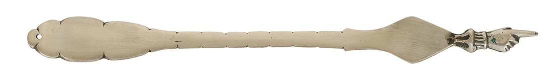RUSSIAN TORAH SCROLL FINGER, MADE OF SILVER: Late 19th century. Signed. Weight approximately 51.1 grams. Length: 23 cm.