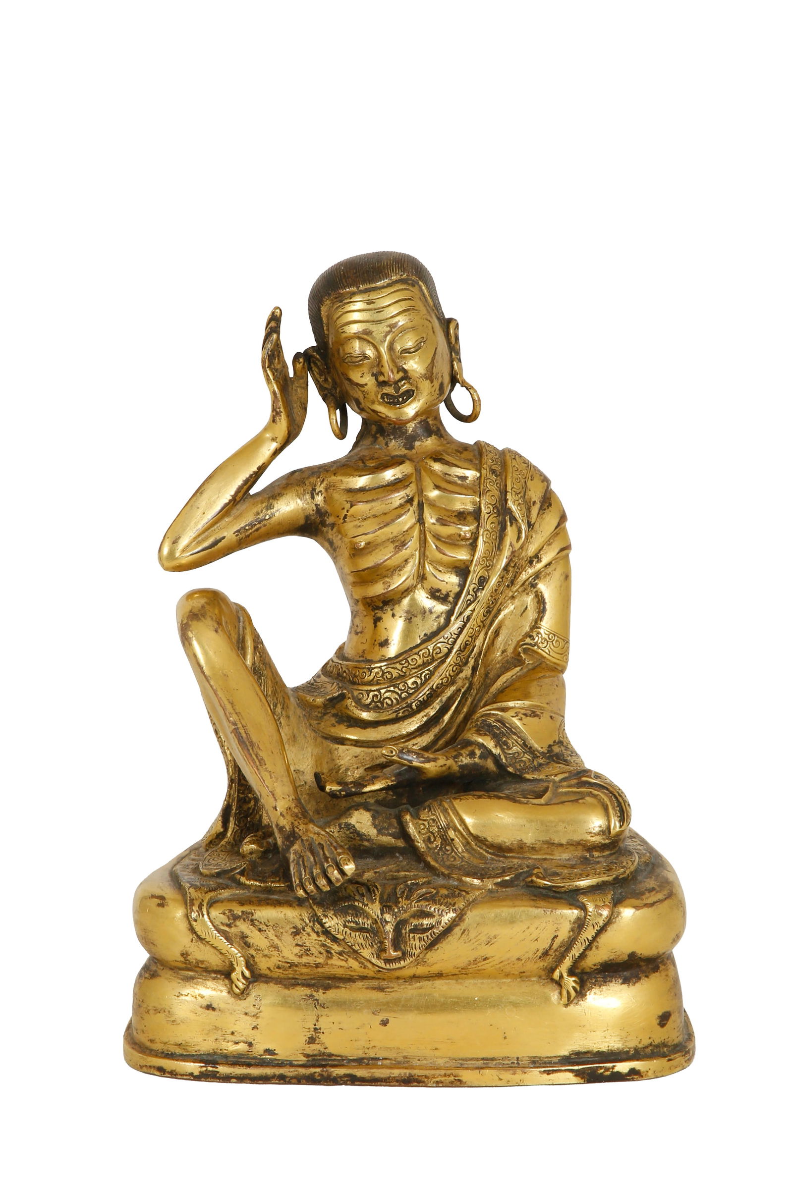 MILAREPA – ANTIQUE CHINESE FIGURINE: Late Qing dynasty - early Republic period. Depicting the holy Tibetan Buddhist poet of the 13th century. Gilt patina. Signed. Height: 18.5 cm.
