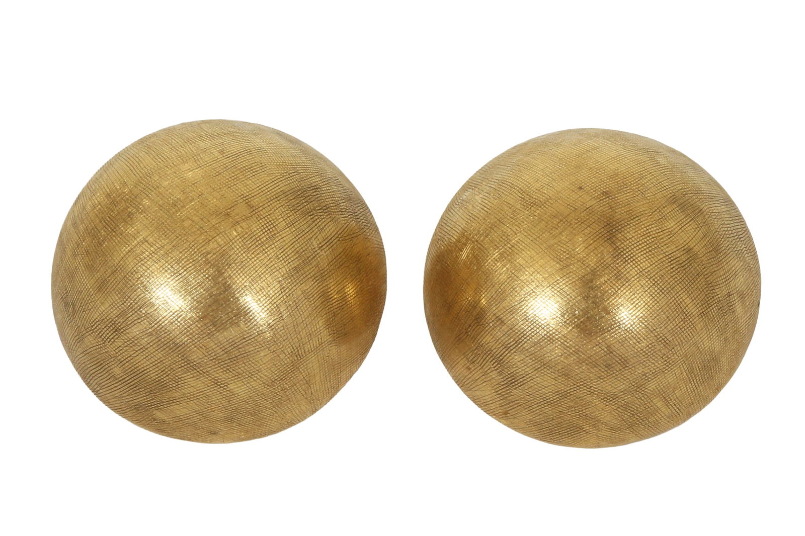 14K GOLD CLIP-ON EARRINGS: Round element decorated with beautiful gold work and stud earrings. Weight approx. 9.8 grams.
