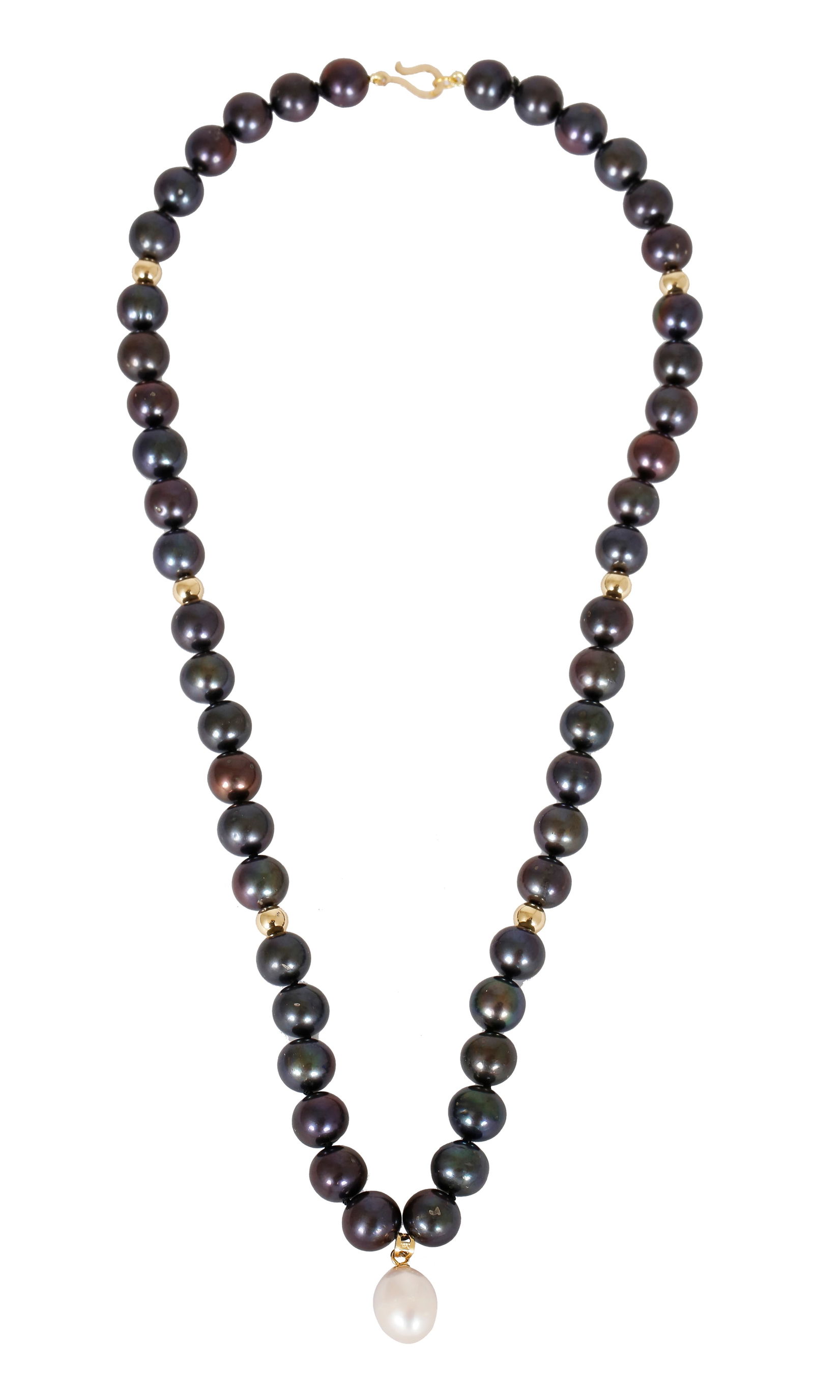 PEARL NECKLACE (1 of 3)