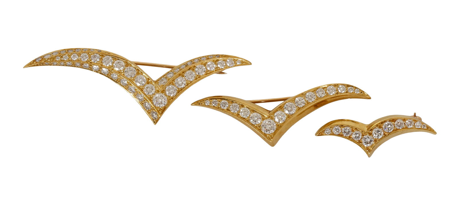 LOT 3 18K GOLD BROOCHES (1 of 3)