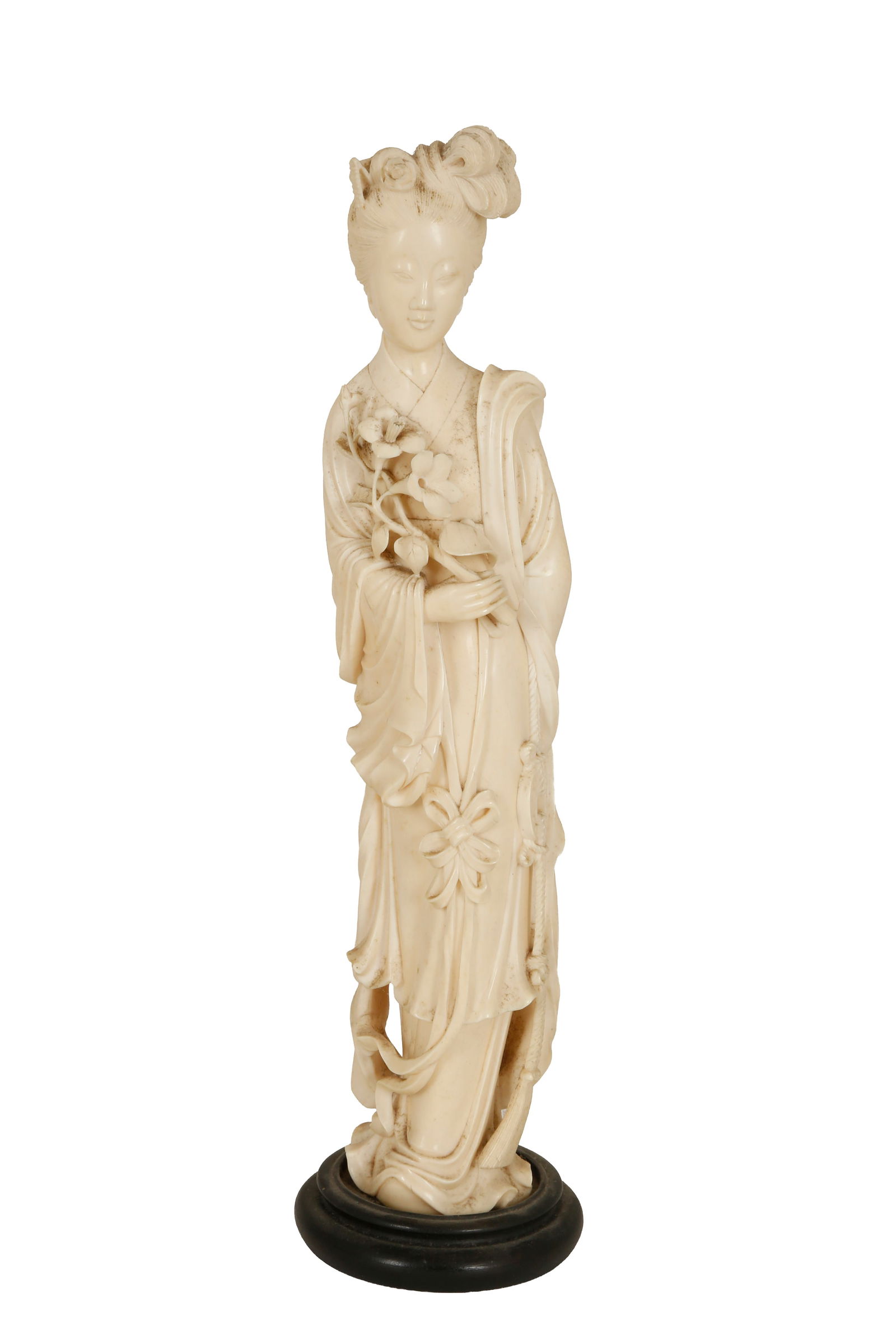 JAPANESE WOMAN HOLDING A HIBISCUS – CHINESE FIGURINE (1 of 3)