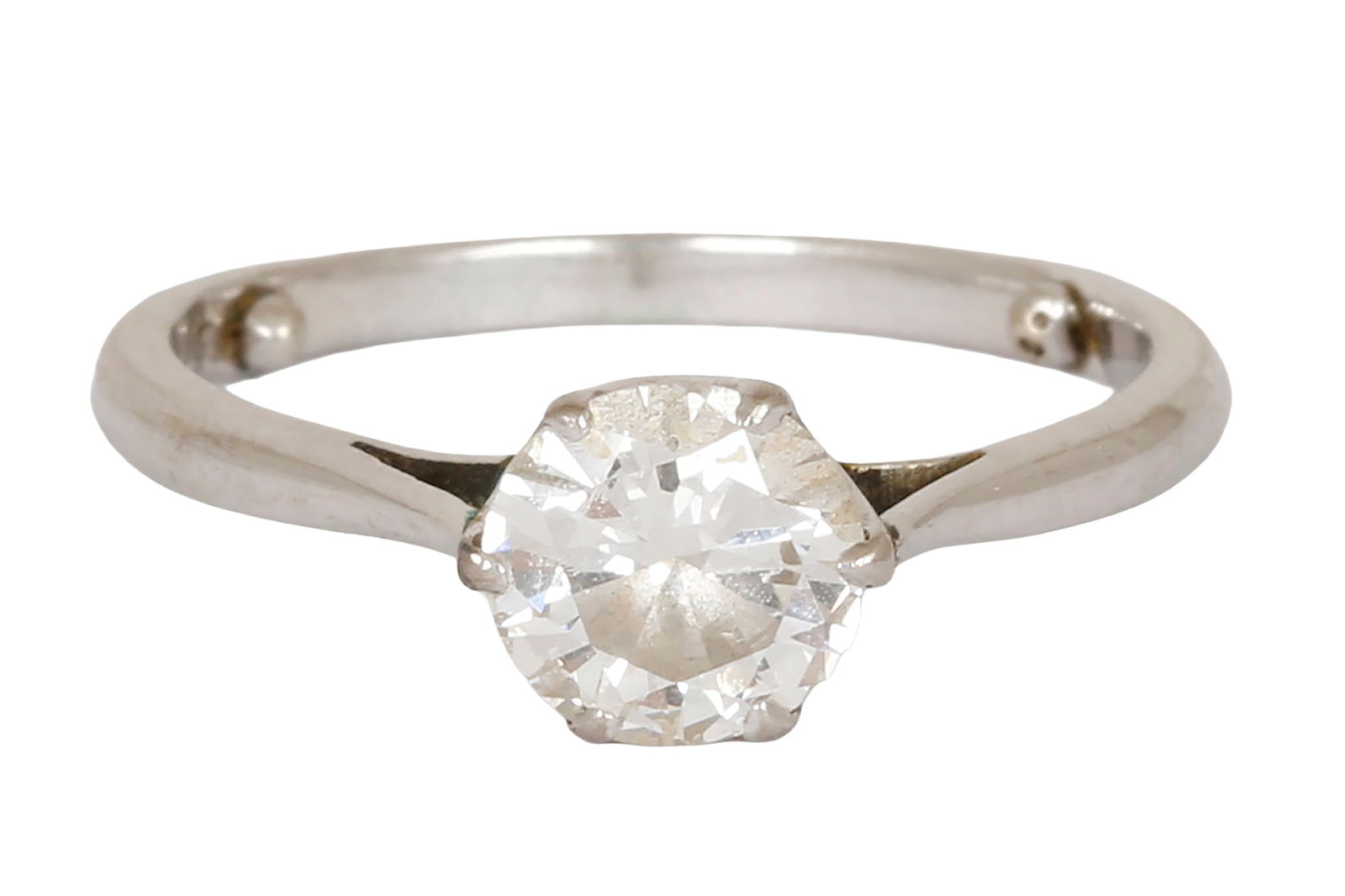 9K WHITE GOLD RING (1 of 3)