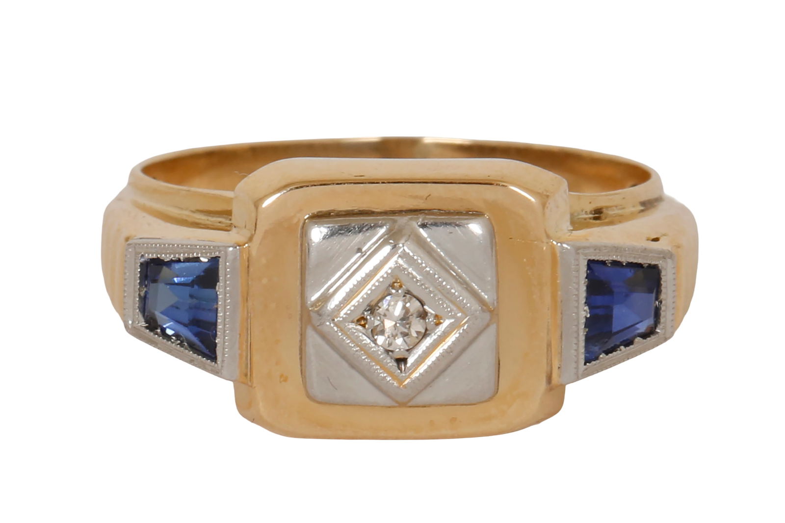 18K GOLD RING: Art Deco style. Set with a diamond and 2 sapphires. Size approx. 9.25 US. Ring can be resized. Weight approx. 4 grams. 
