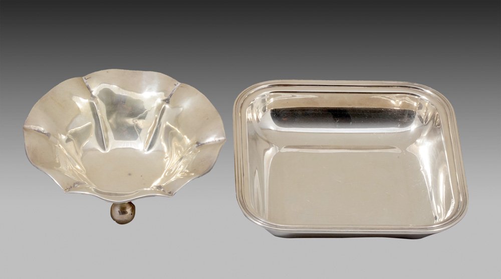 A LOT OF TWO SILVER BOWLS (1 of 1)