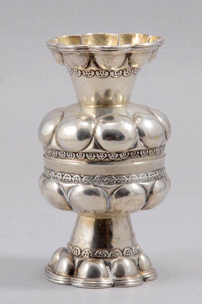 A PAIR OF ENGLISH SILVER GOBLETS FOR A WEDDING CEREMONY (1 of 1)