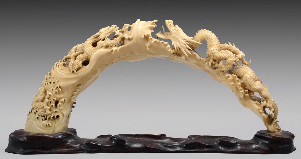 A VERY HIGH QUALITY CHINESE IVORY CARVING OF DRAGON (1 of 1)