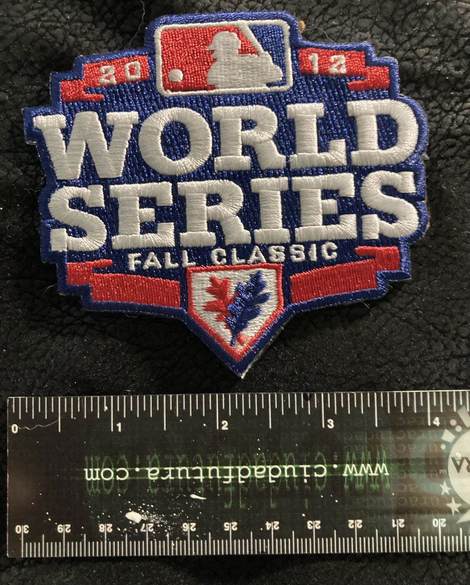 2012 MLB WORLD SERIES OFFICIAL PATCH - SAN FRANCISCO (1 of 2)
