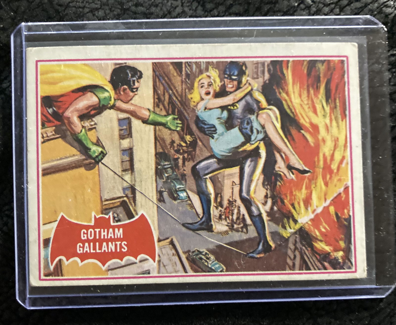 1966 TOPPS BATMAN CARDS "GOTHAM GALLANTS" 15A (1 of 2)
