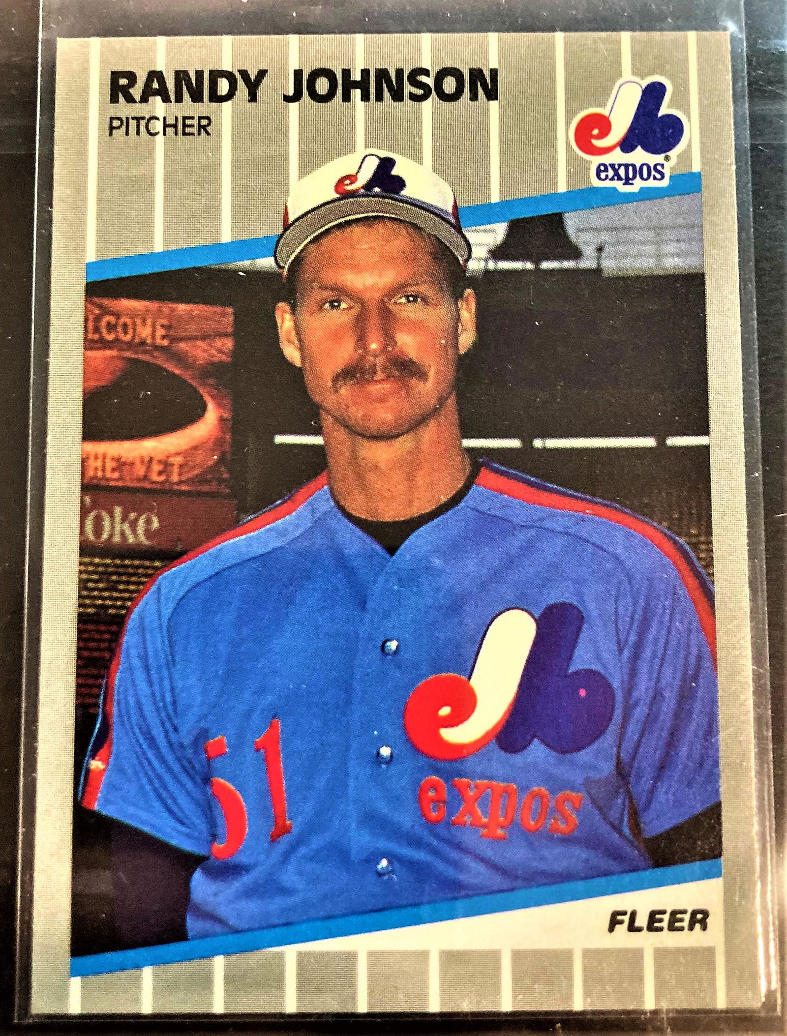 RANDY JOHNSON 1989 FLEER ROOKIE #381 SMALL BLACK BOX (1 of 2)