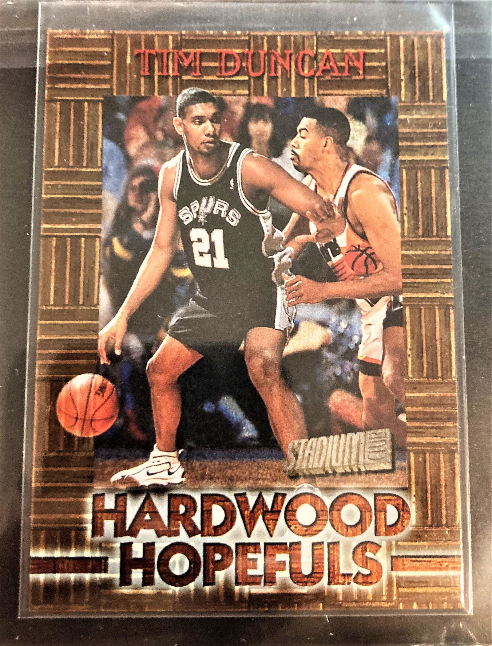 1997-98 Stadium Club Hardwood Hopefuls #4 Tim Duncan (1 of 2)
