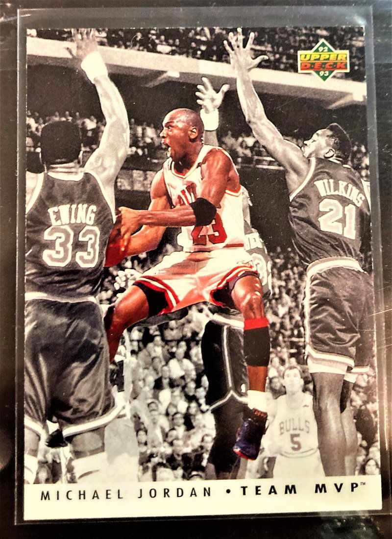 1992 Michael Jordan Upper Deck Team MVP's TM5 Chicago (1 of 2)