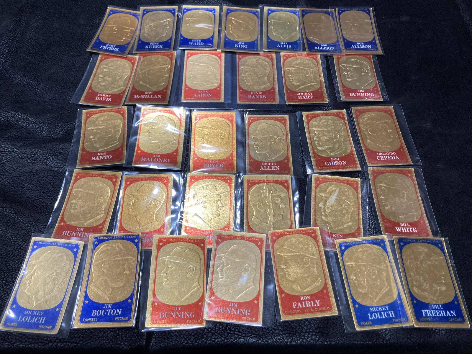 1965 Topps Embossed Baseball Lot of 32 Hank Arron Ernie (1 of 9)