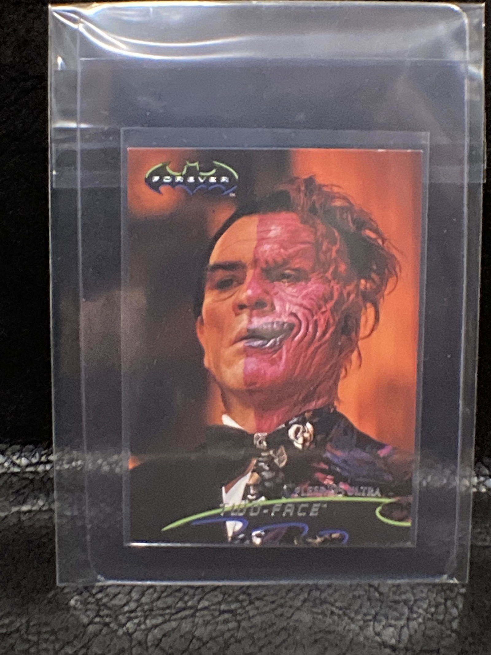 Two Face 1995 Fleer Ultra Batman Forever Card #7 (1 of 2)