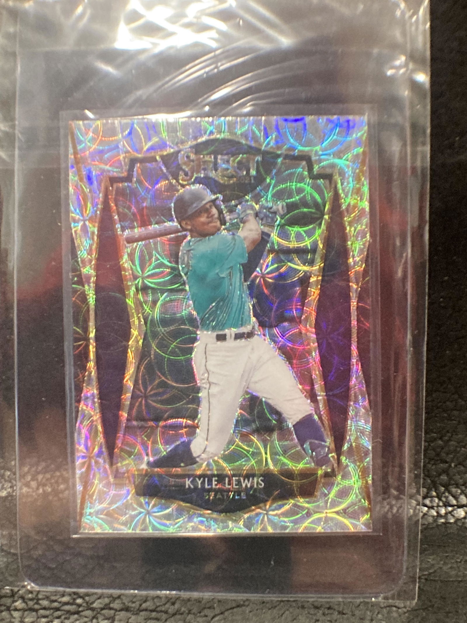 Kyle Lewis 2021 Panini Select Premier Level Prizm Scope (1 of 2)