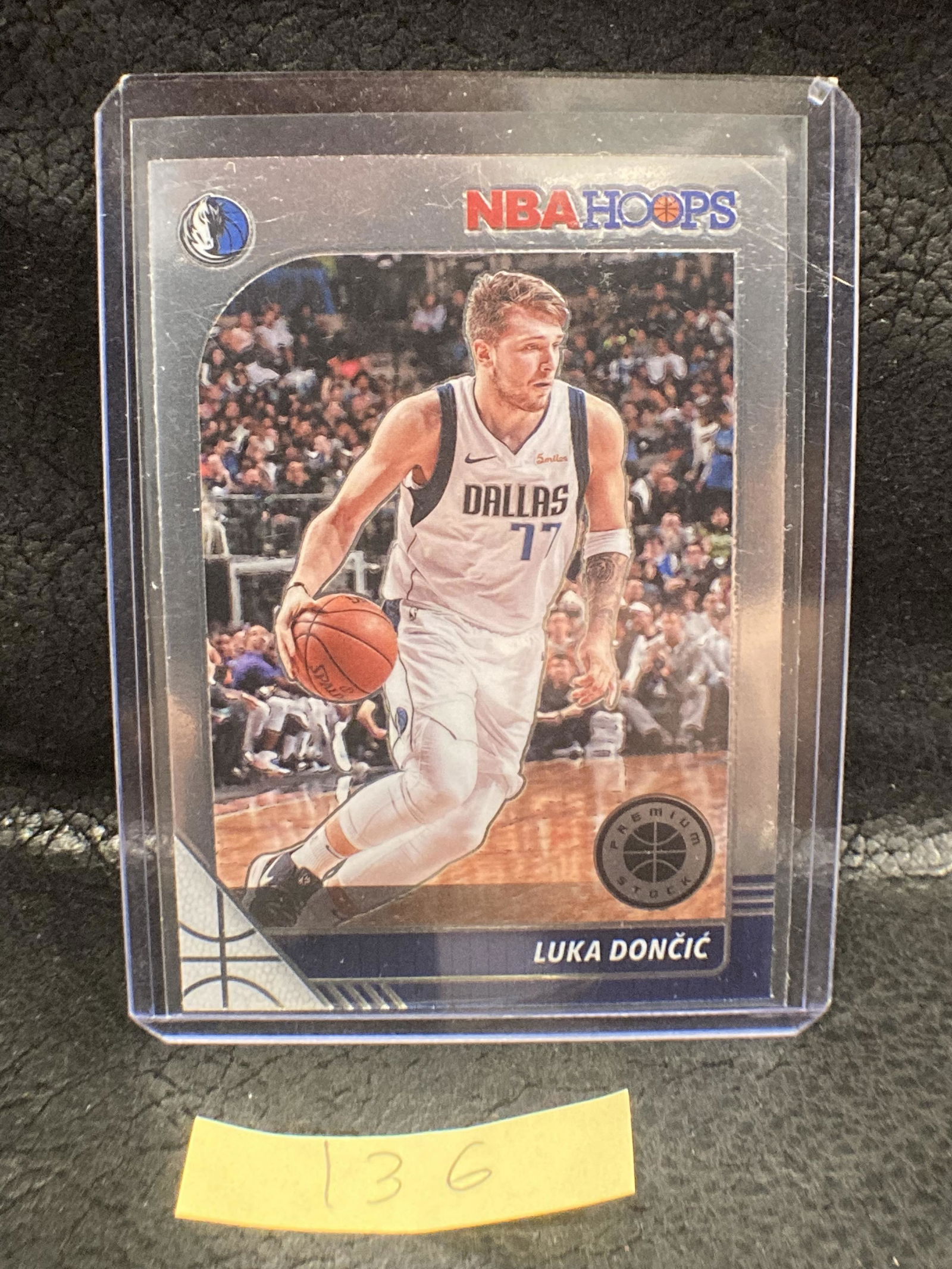 Luka Doncic 2019-20 Nba Hoops Premium Stock #39 . (1 of 2)