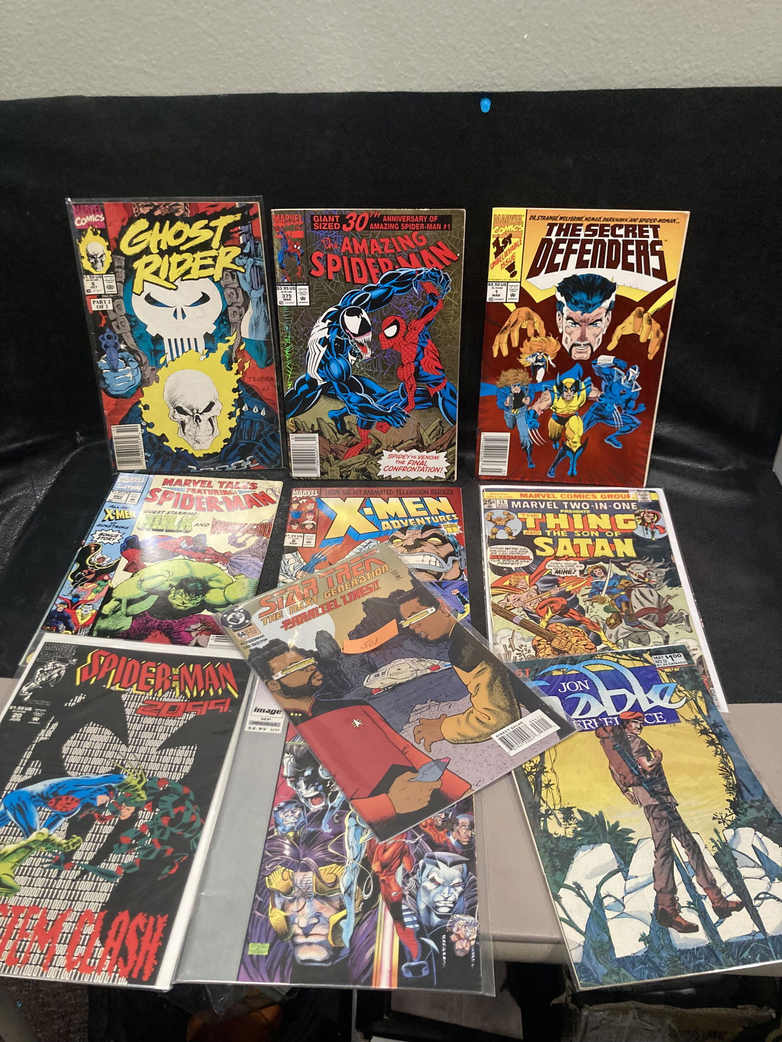 Lot of 10 Comics Various Issues & Dates (1 of 2)