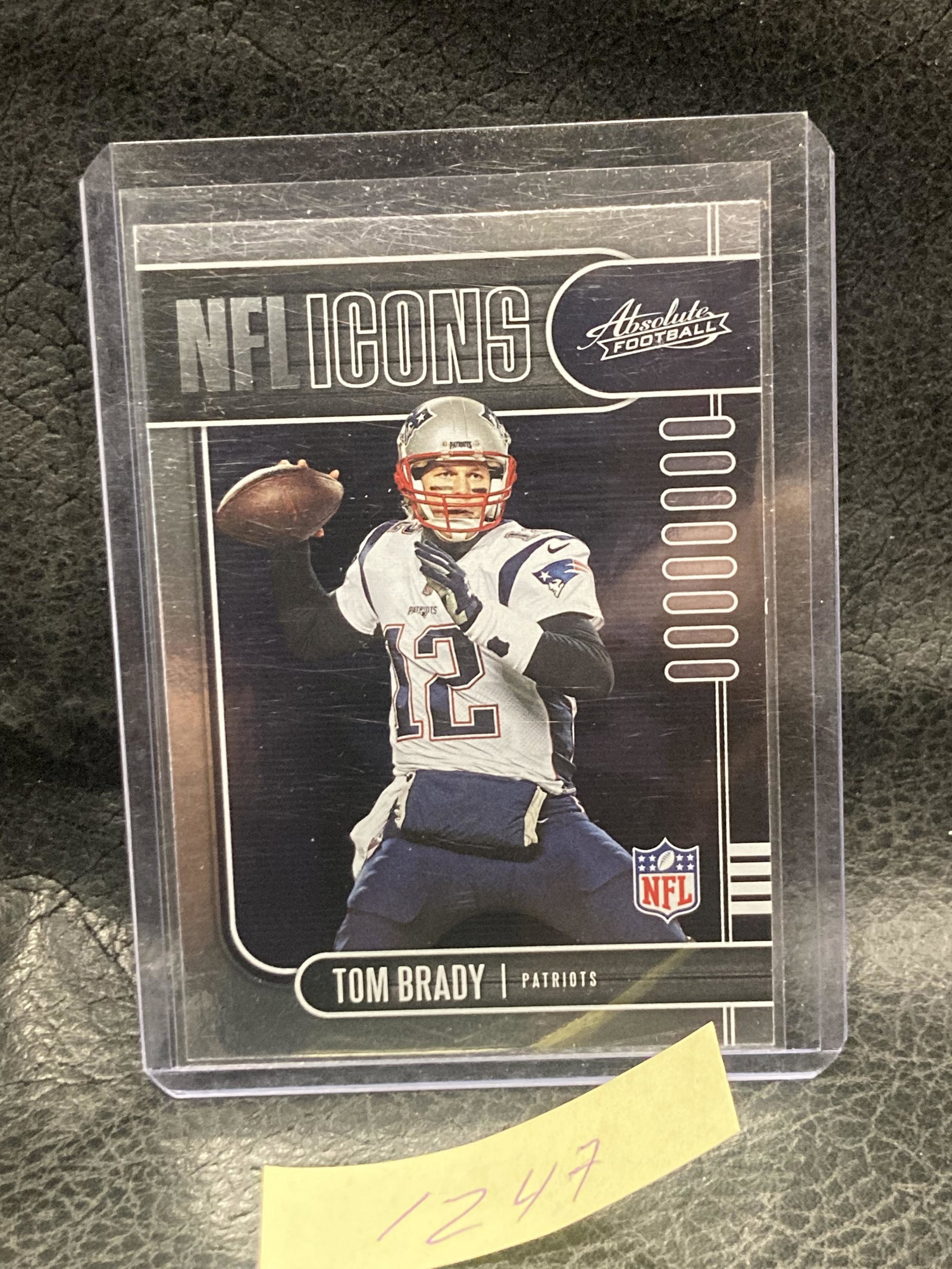 2019 Absolute Tom Brady non auto NFL ICONS insert (1 of 2)
