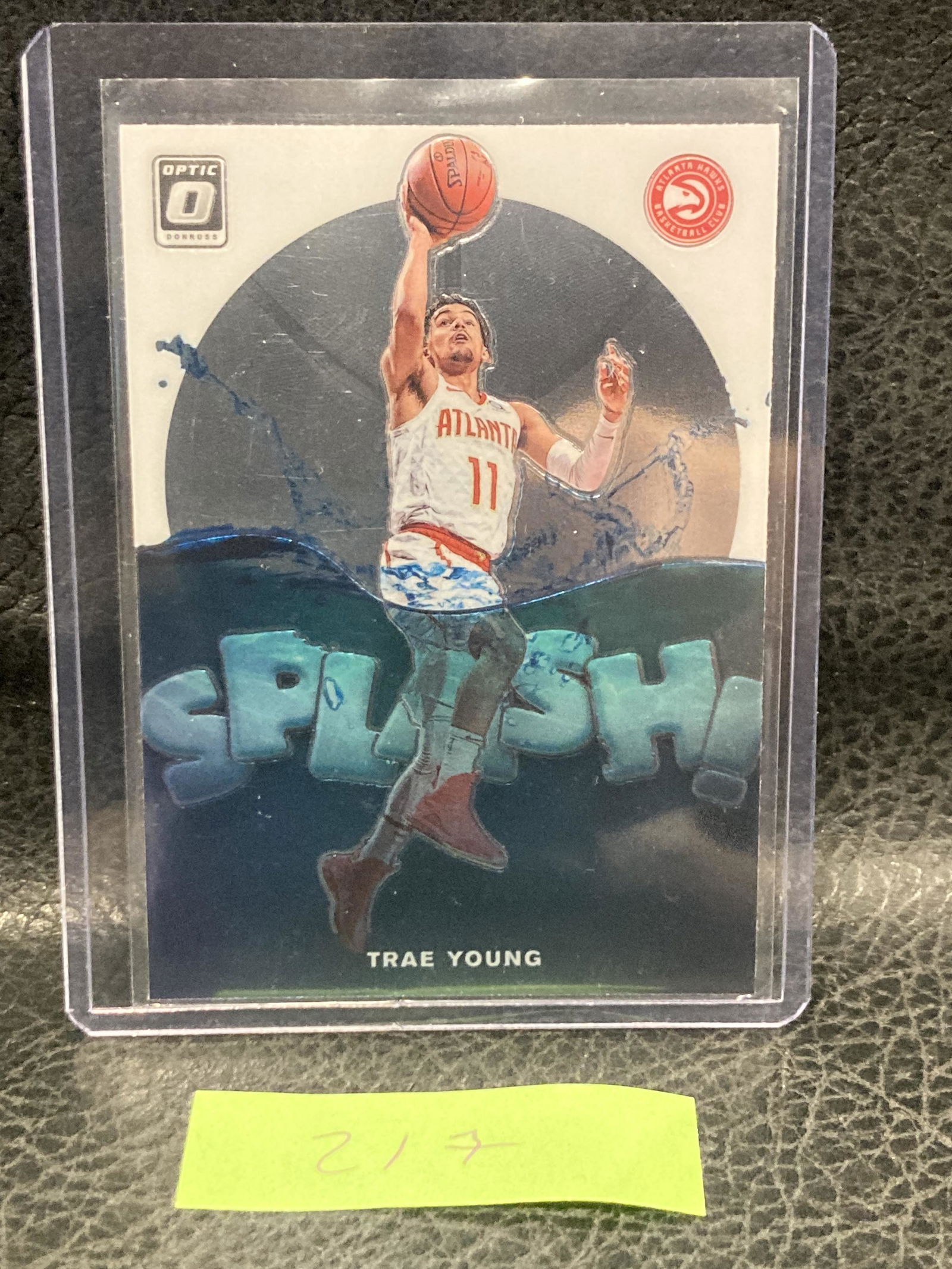 Trae Young 2019-20 Donruss Optic Splash #2 Hawks (1 of 2)