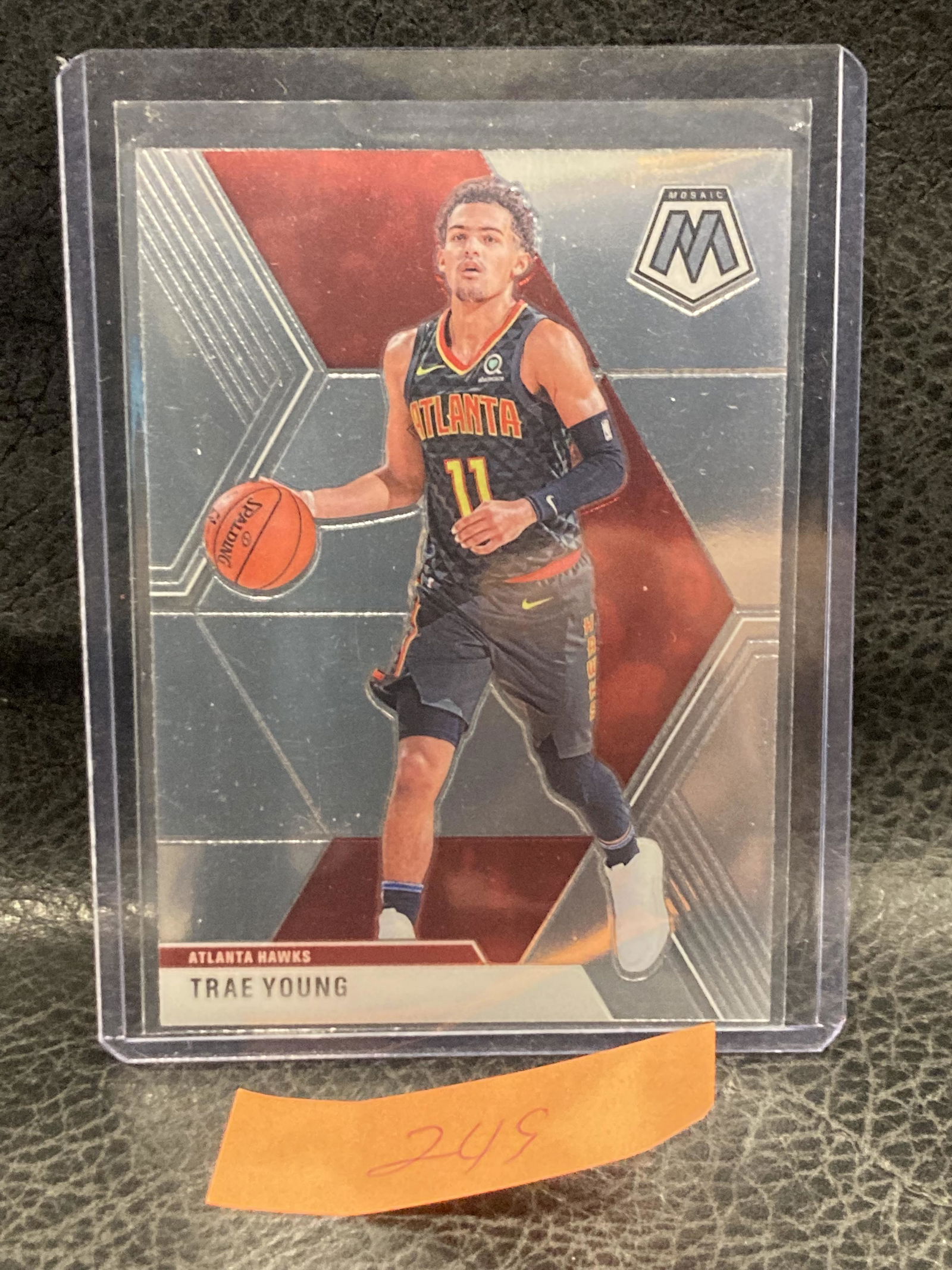 Trae Young 2019 Panini Mosaic Hawks #182 (1 of 2)