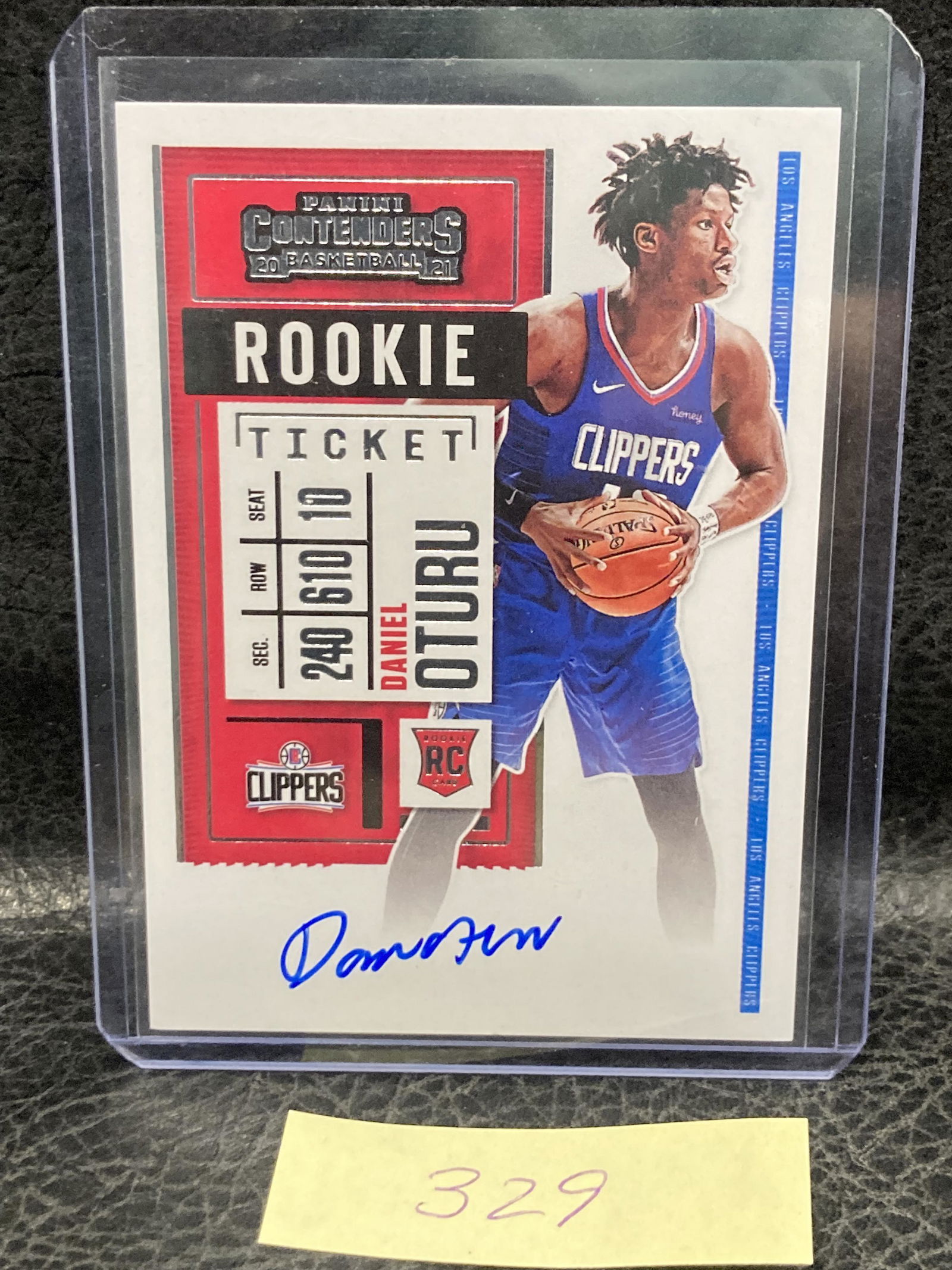 Daniel Oturu 2020-21 Panini Contenders #108 Rookie Autograph (1 of 2)