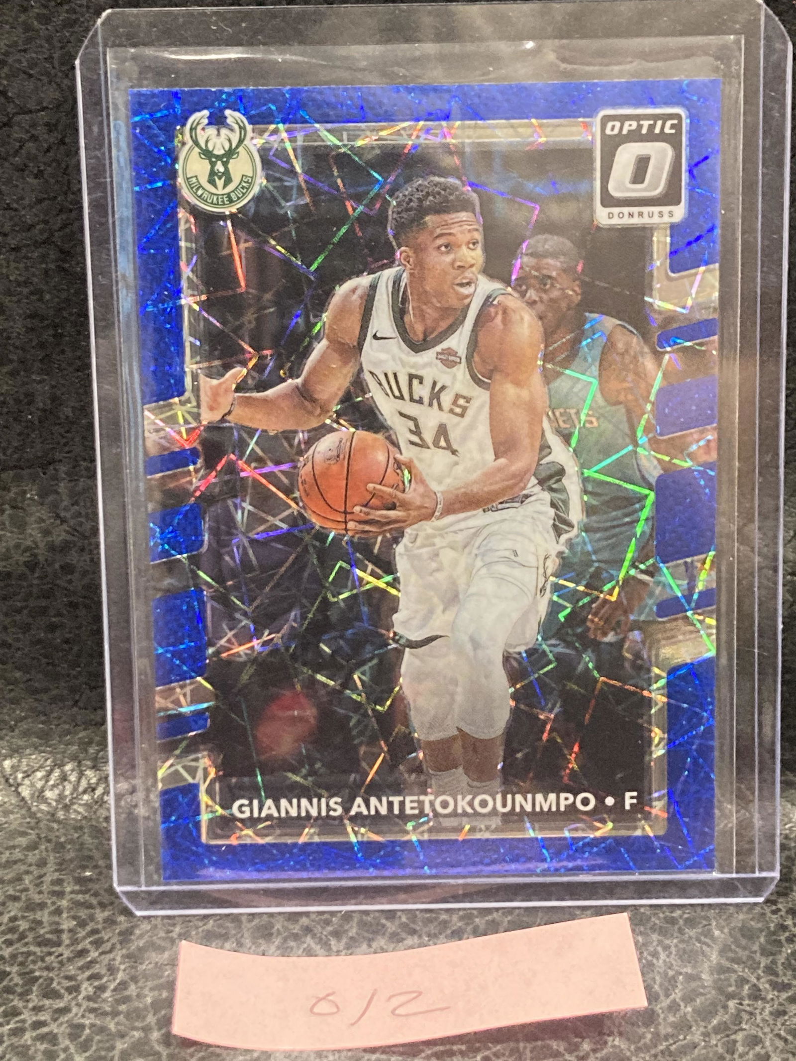 Giannis Antetokounmpo 2017-18 Donruss Optic Blue Velocity Bucks (1 of 2)