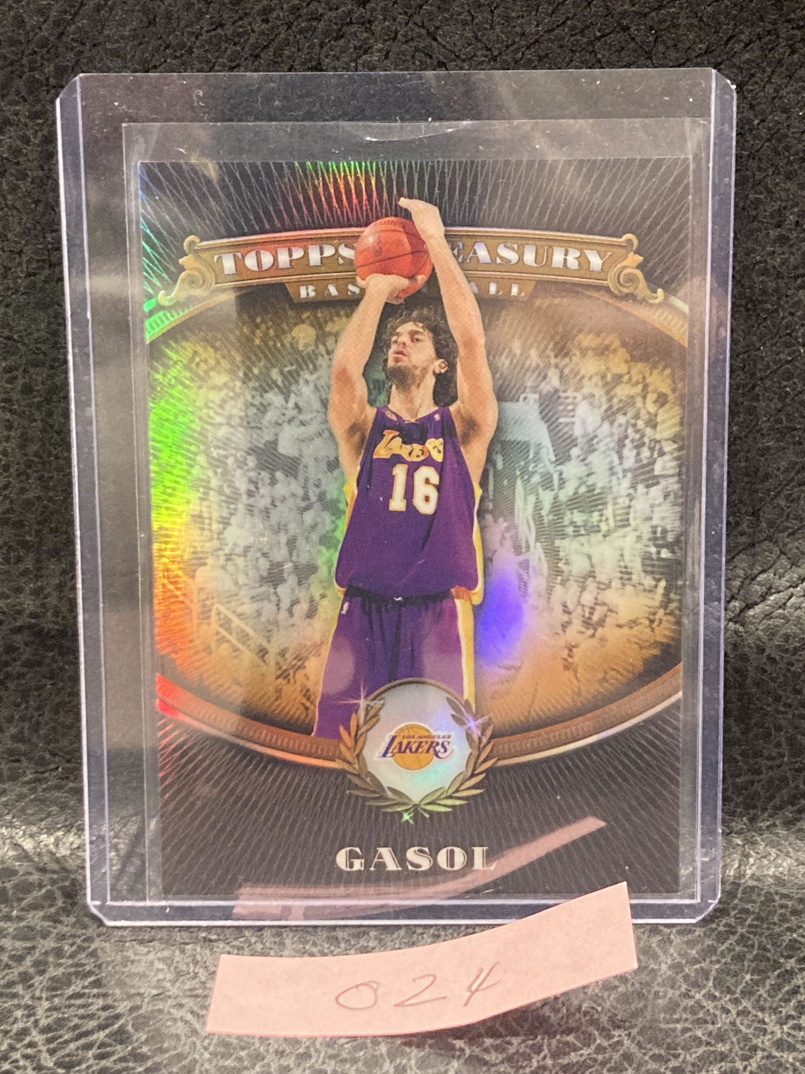 Pau Gasol #16 2008-09 Topps Treasury Bronze Refractor /999 (1 of 2)