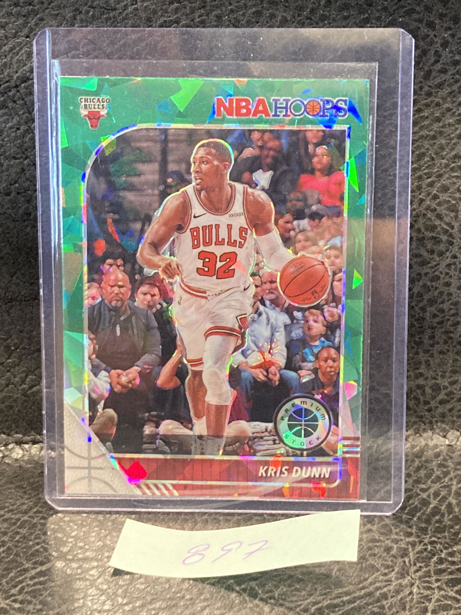 Kris Dunn2019-20 Nba Hoops Premium Stock Green Cracked Ice Prizm Bulls (1 of 2)