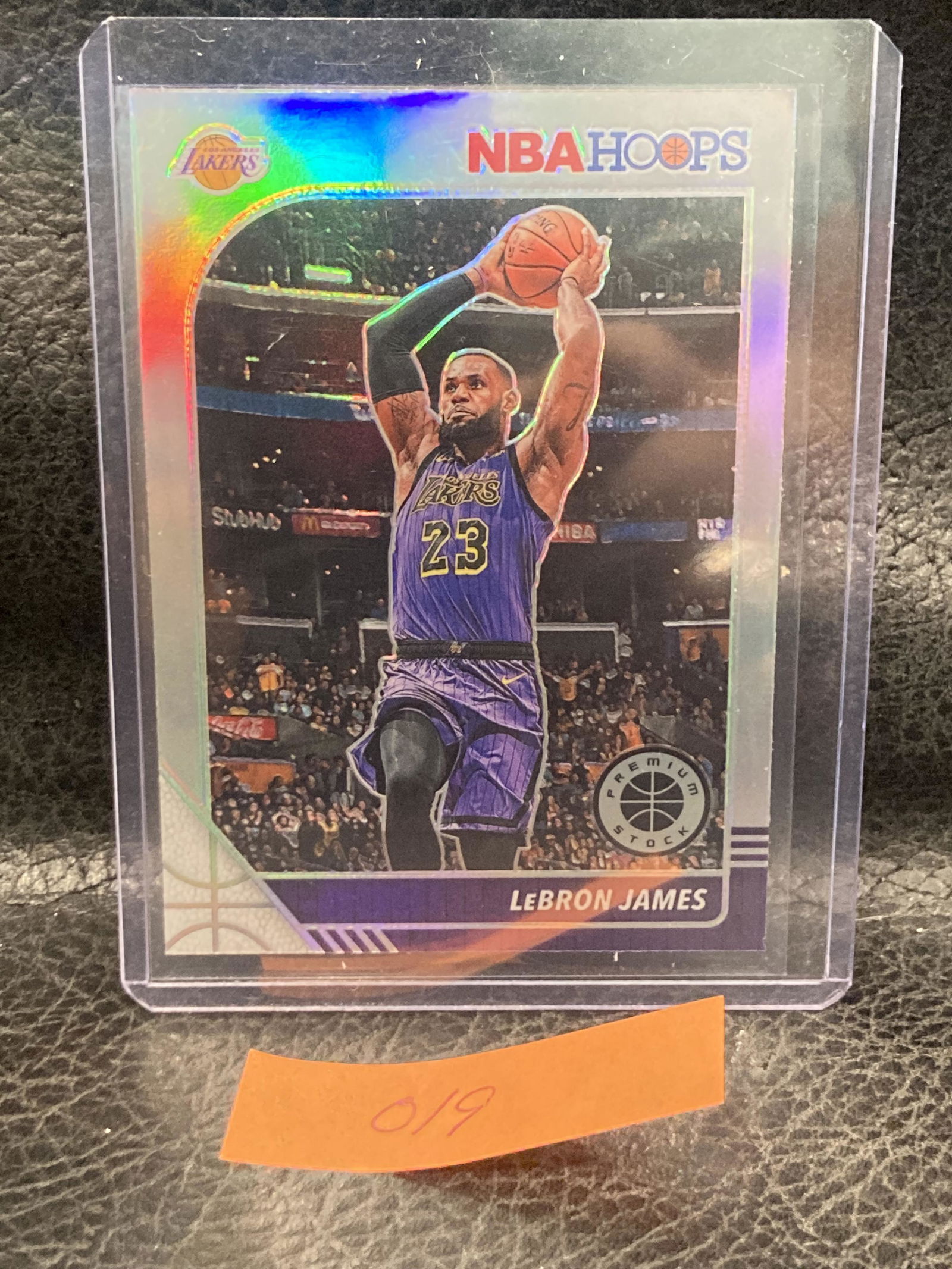 Lebron James 2019-20 Nba Hoops Premium Stock Silver Holo Prizm #87 (1 of 2)