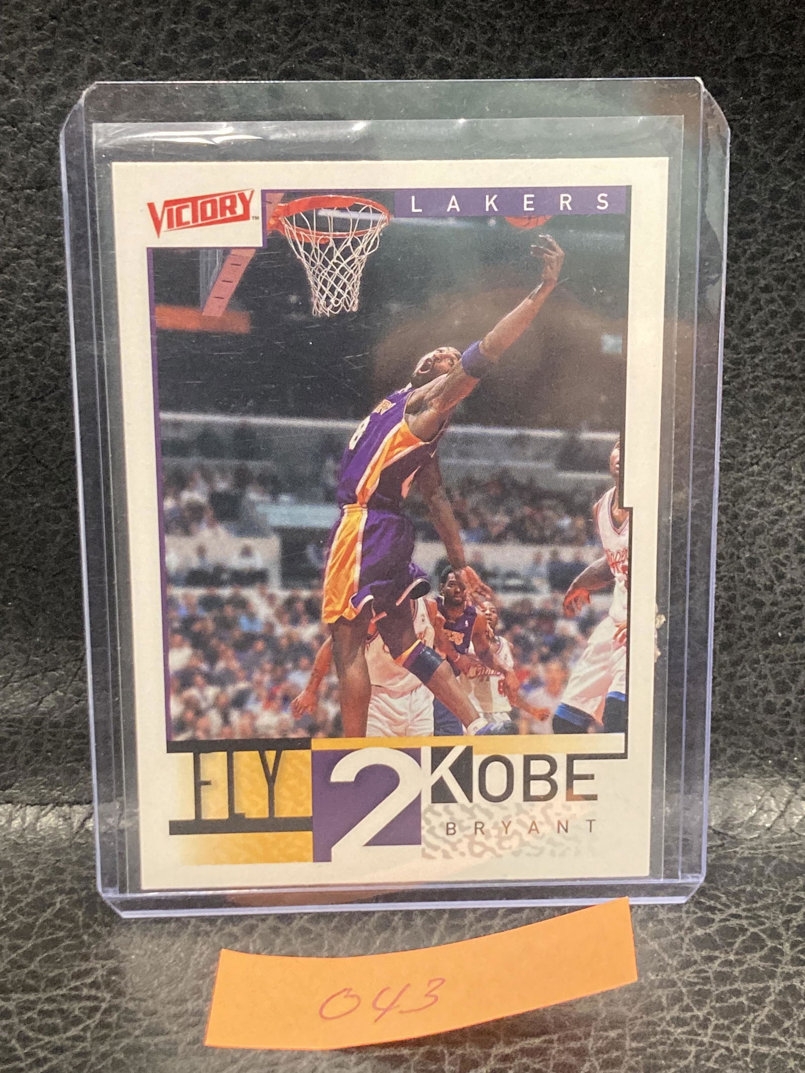 Kobe Bryant 2000 Upper Deck Victory Fly 2 Kobe #300 Los Angeles La Lakers Hof (1 of 2)