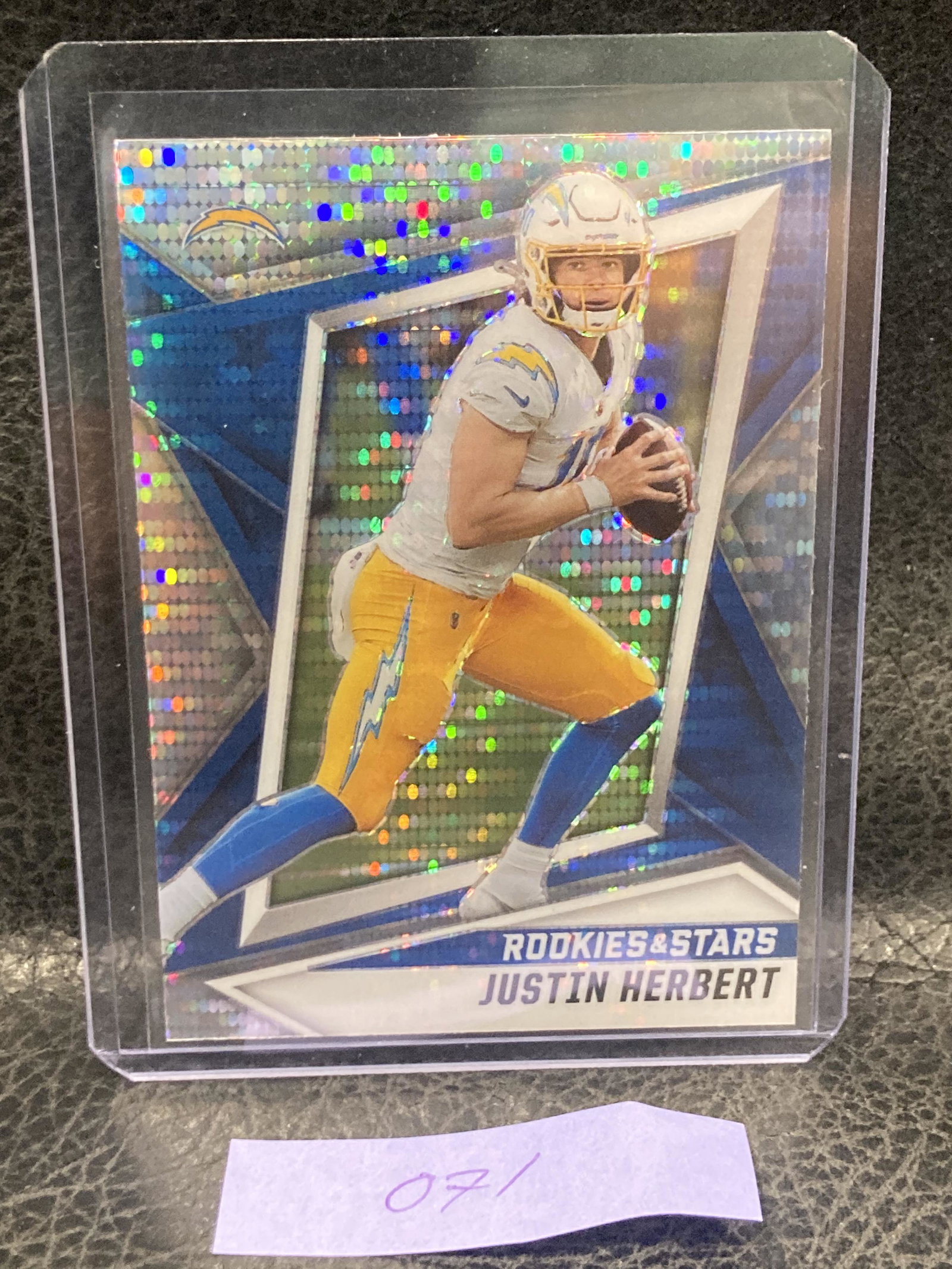 Justin Herbert 75 Pulsar Prizm Panini Rookies & Stars Football Card: Justin Herbert 75 Pulsar Prizm Panini Rookies & Stars Football Card