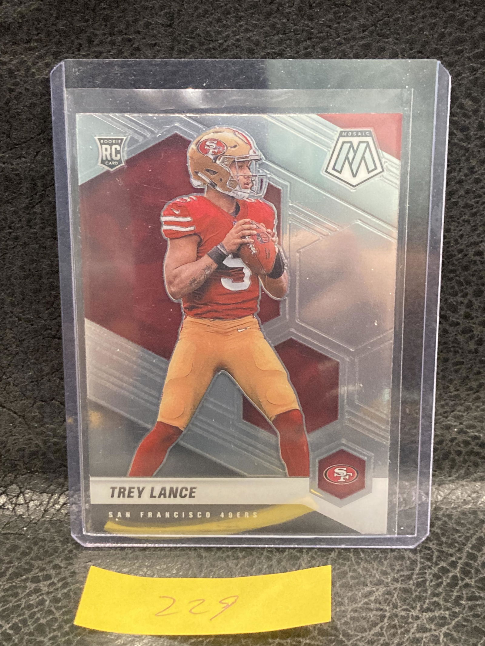 Trey Lance Rc #303 2021 Panini Mosaic Prizm Rookie San Francisco 49ers Base (1 of 2)