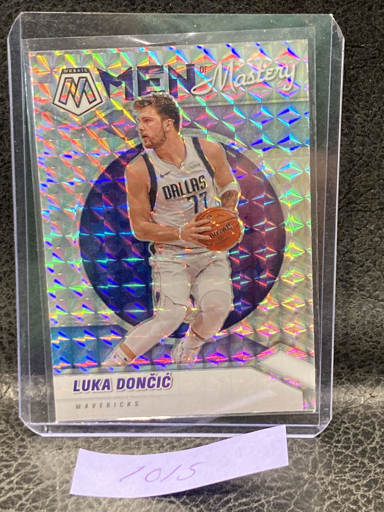 Luka Doncic 2020-21 Panini Mosaic Men Of Mastery Prizm Insert SP Dallas (1 of 2)