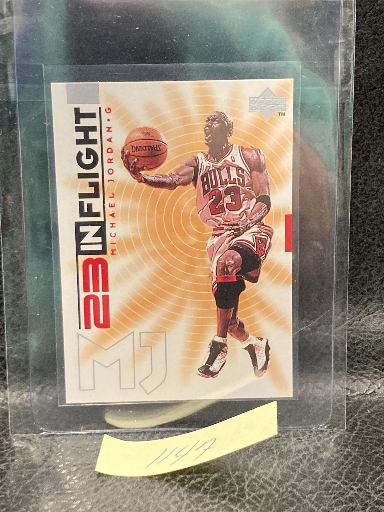 1998-99 Upper Deck 23 In Flight Michael Jordan #IF12 Chicago Bulls HOF (1 of 2)