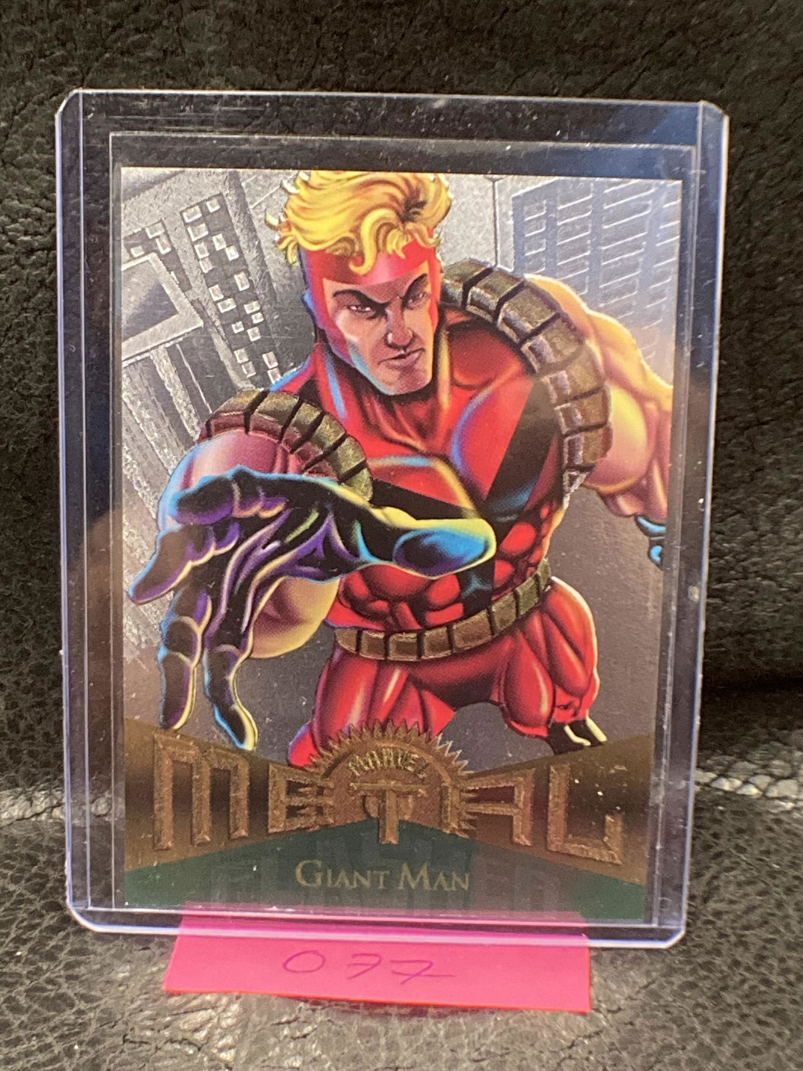 Giant Man 1995 Fleer Marvel Metal Trading Card Strength (1 of 2)