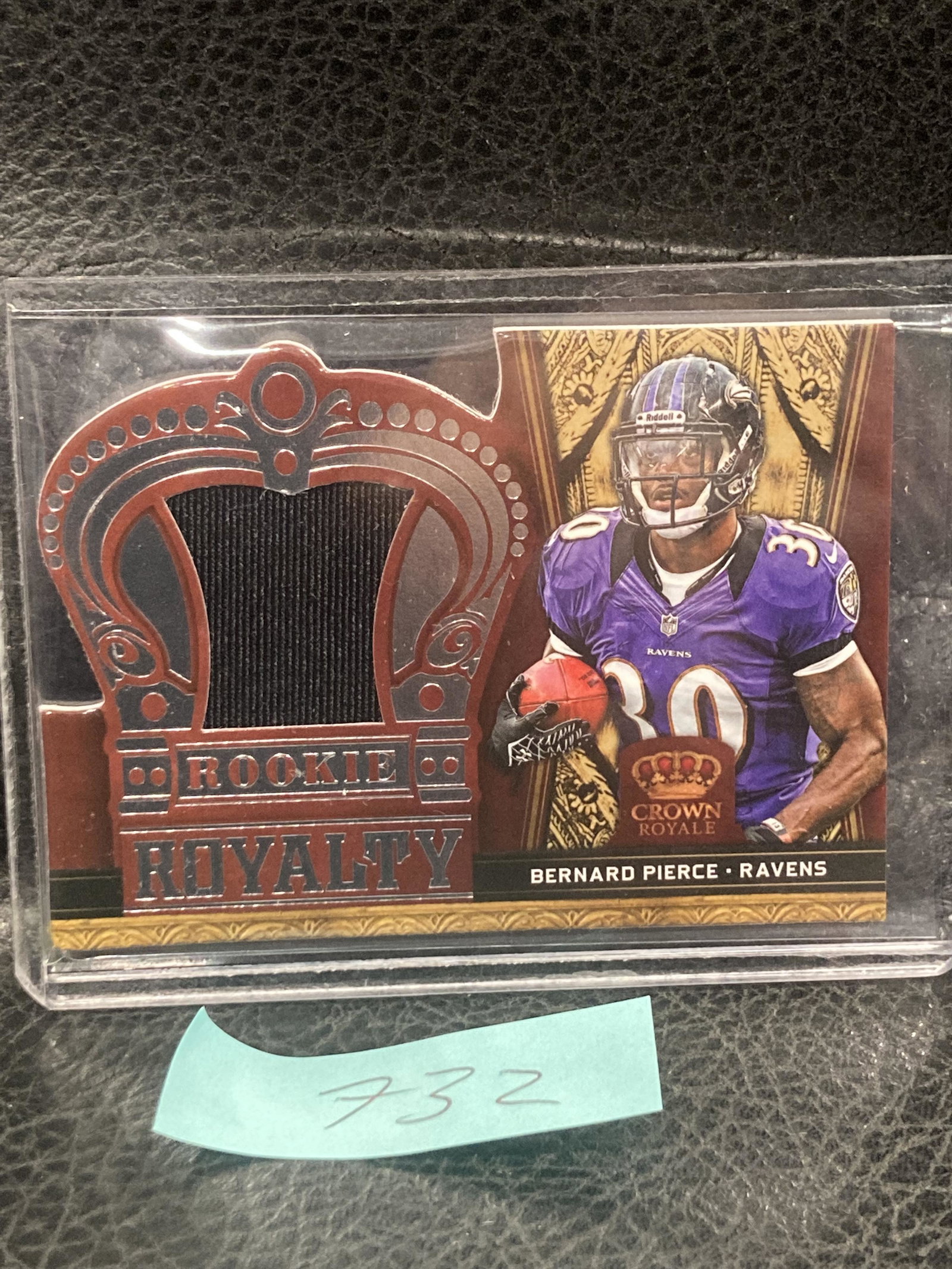 Bernard Pierce 2012 Crown Royale Royalty Materials #4 Rookie Rc /149: Bernard Pierce 2012 Crown Royale Royalty Materials #4 Rookie Rc /149