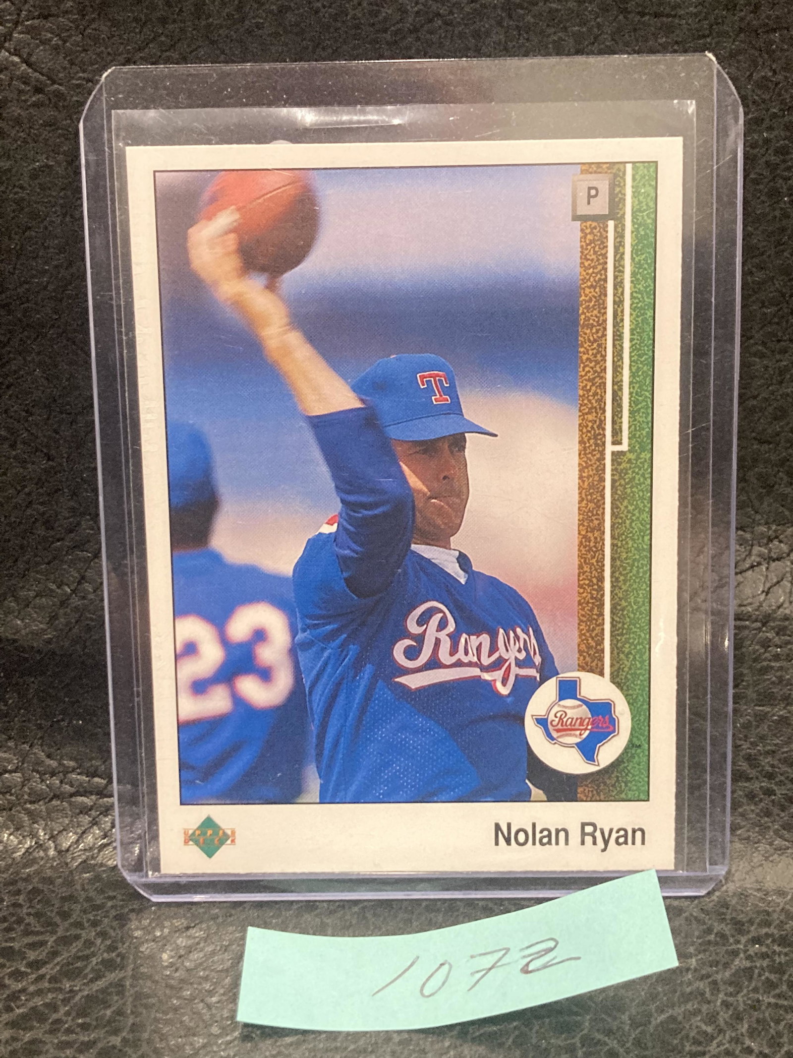Nolan Ryan Ra 1989 Upper Deck #774 Ngers With Football Hof: Nolan Ryan Ra 1989 Upper Deck #774 Ngers With Football Hof