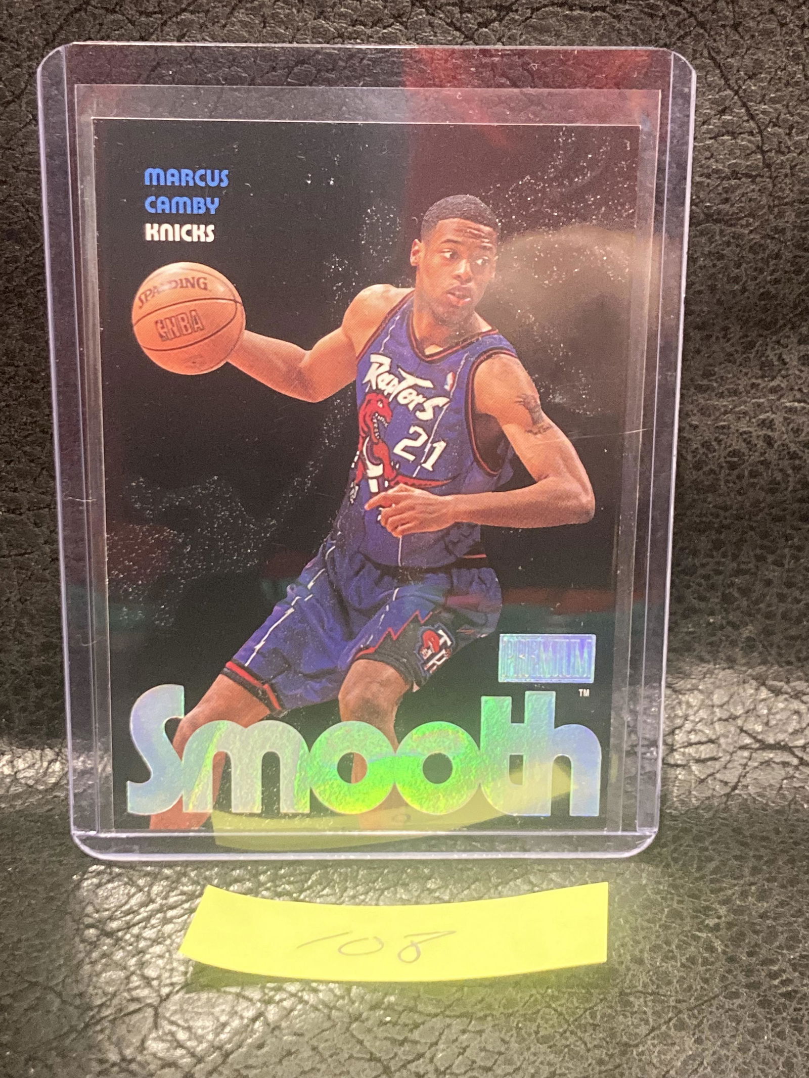 Marcus Camby Knicks 4 Of 15 1998-99 Skybox Premium Smooth Nba Basketball Card (1 of 2)