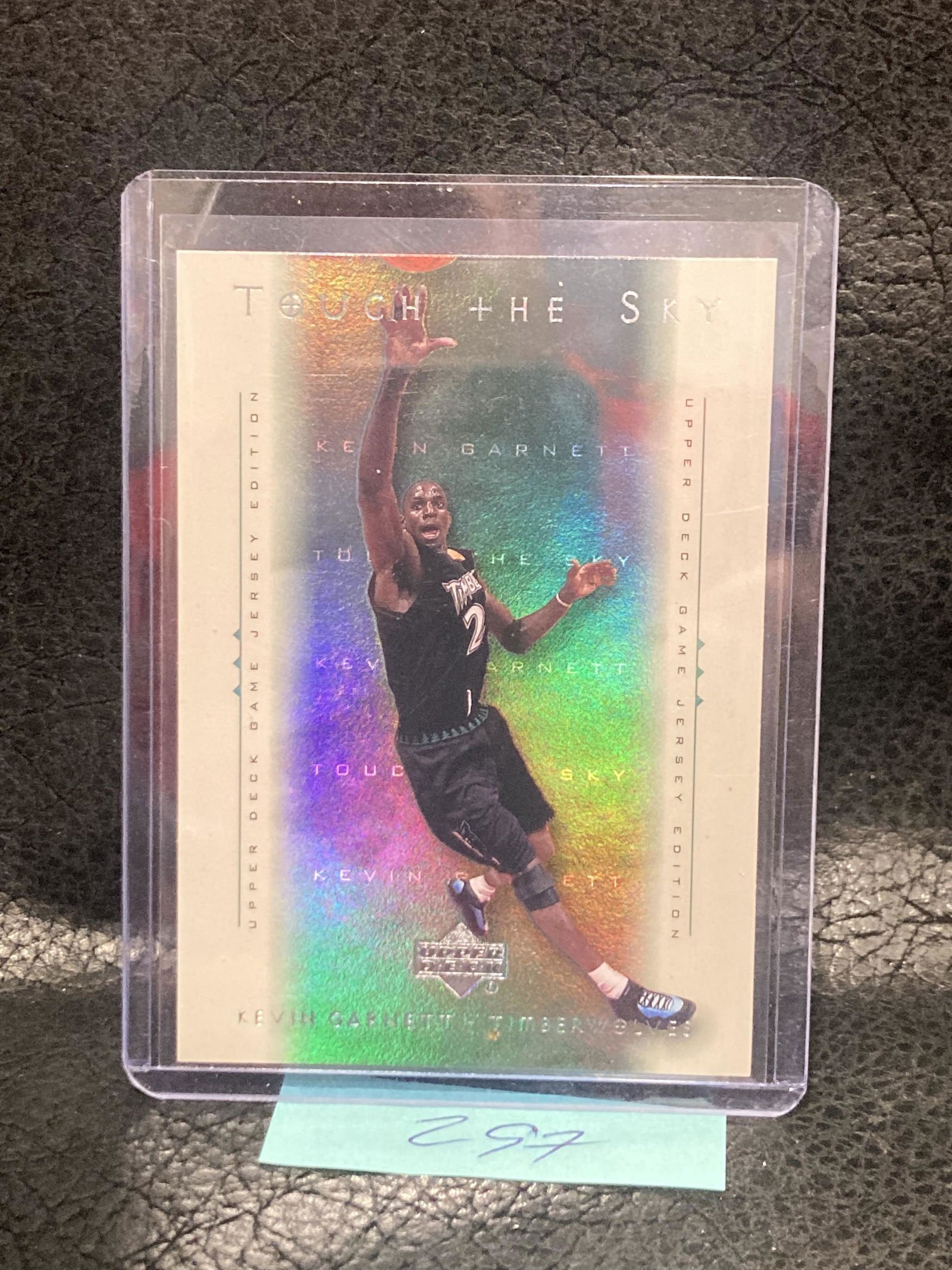 Kevin Garnett 2000-01 Upper Deck Game Jersey Edition Touch The Sky Timber Wolves (1 of 2)