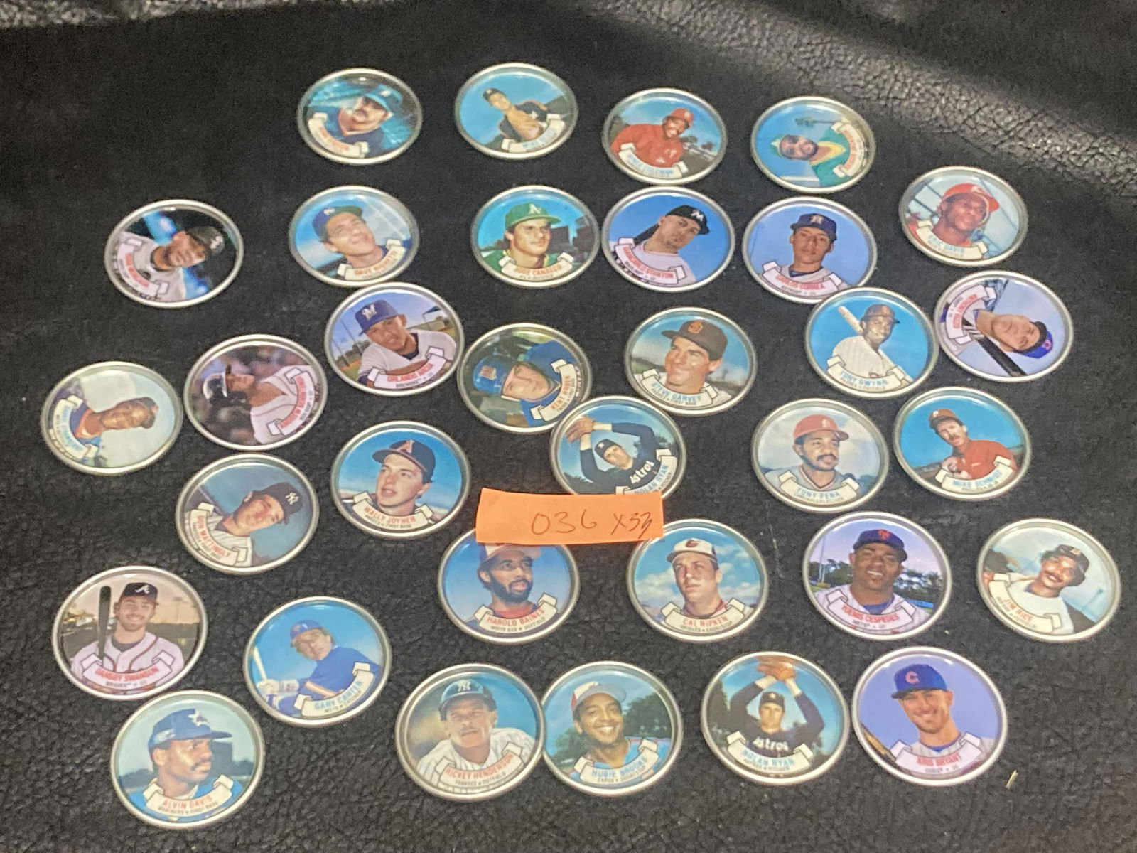 x 33 Topps 1990 Baseball Player Caps Metal Rounds Milk Bottle Coin Pog (1 of 3)