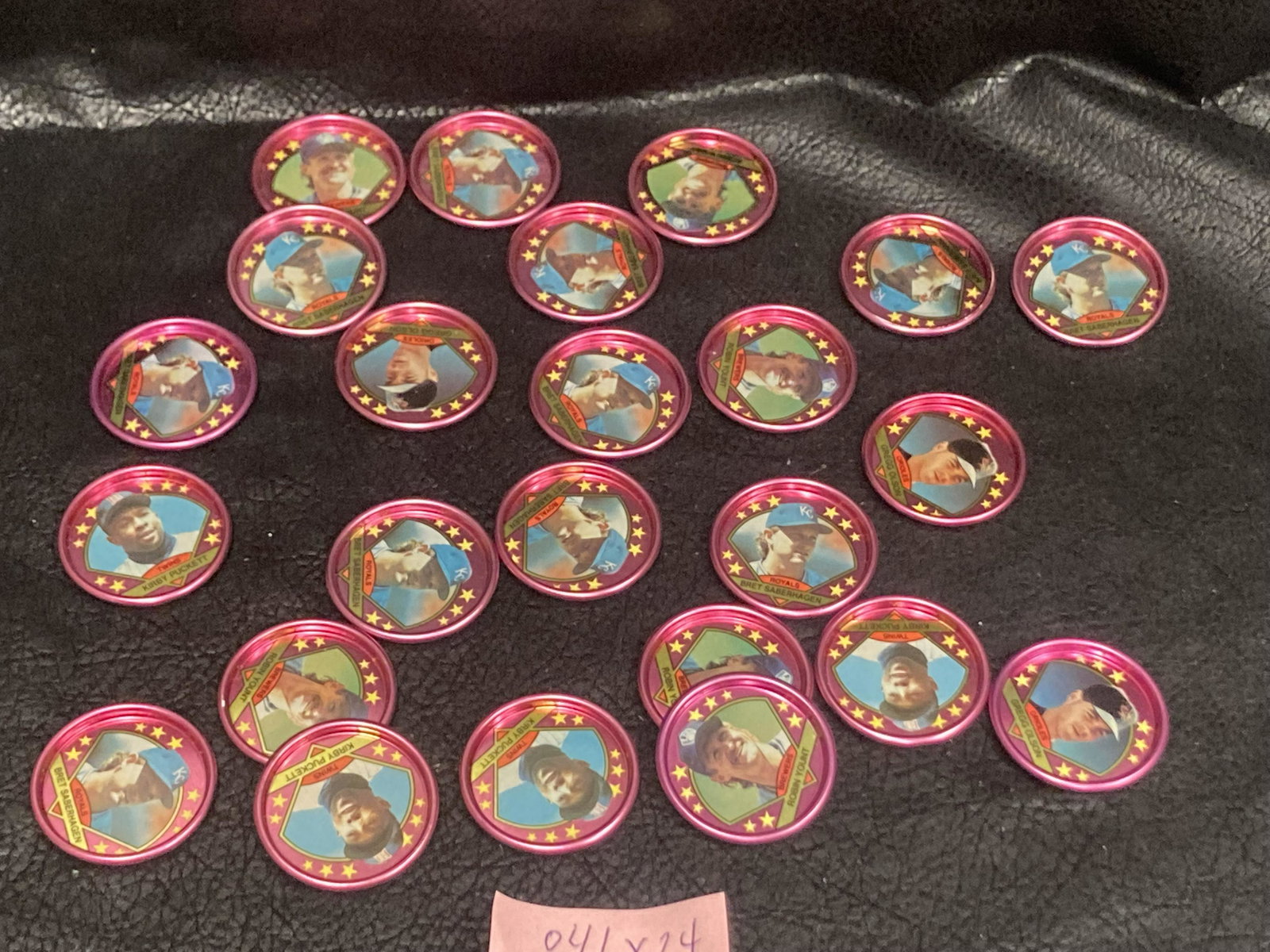 x 14 Topps 1990 Baseball Player Caps Metal Rounds Milk Bottle Coin Pog: x 14 Topps 1990 Baseball Player Caps Metal Rounds Milk Bottle Coin Pog