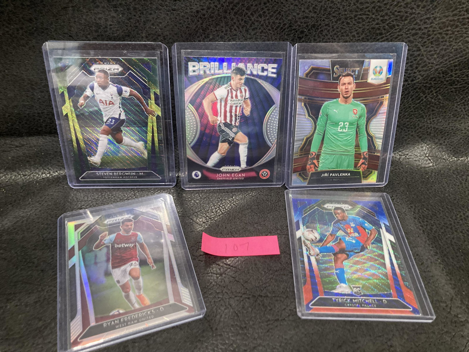 Lot of 5 2020-21 Panini Soccer Cards (1 of 2)