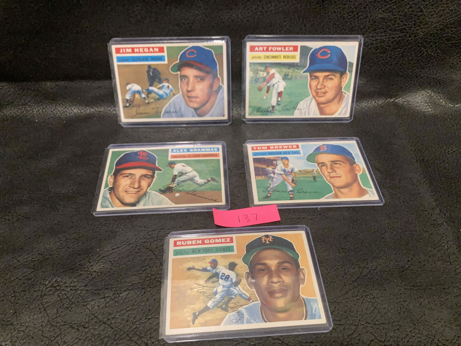 Lot of 5 1956 Topps Baseball cards (1 of 2)